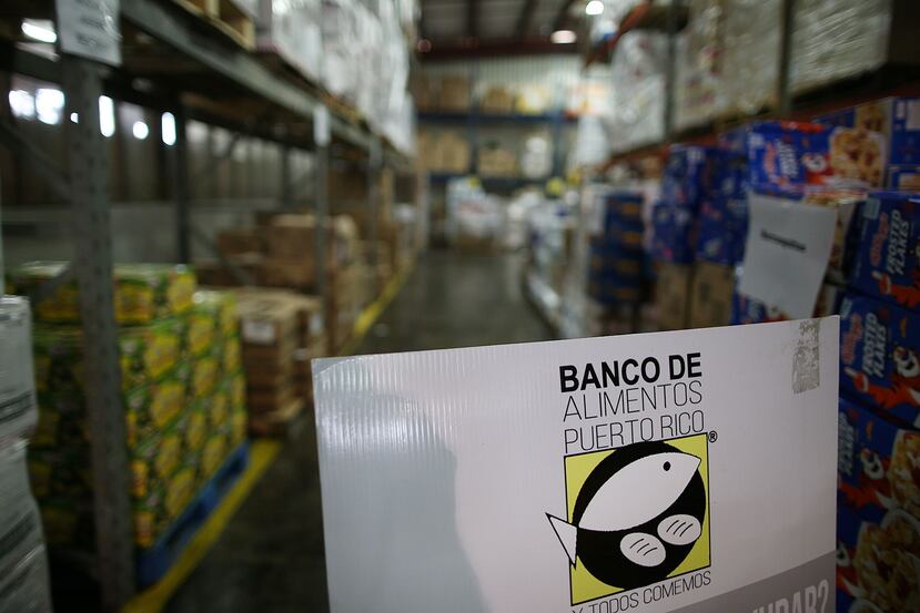 La primera entrega de alimentos al Banco se produjo el 19 de febrero, cuando se recibieron 372,000 libras de alimentos valoradas en $183,839.