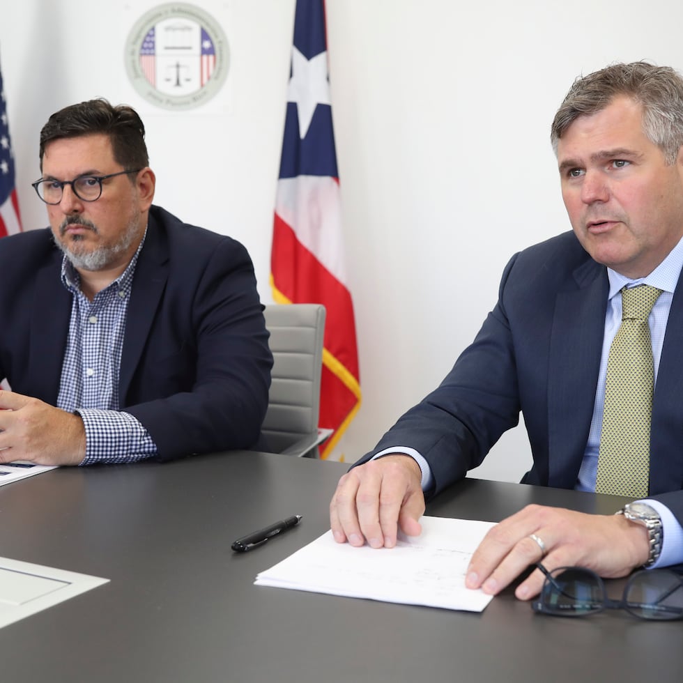 Aunque con visiones diferentes, Justin Peterson (derecha) y Antonio Medina, entienden que deben colaborar para garantizar que Puerto Rico tenga una economía sustentable aún al culminar el proceso de bancarrota.