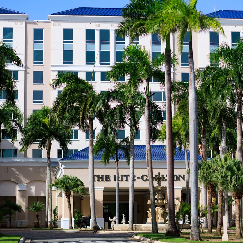 Así luce actualmente el hotel Ritz-Carlton, en Isla Verde. La hospedería 5 estrellas cuenta con 416 habitaciones y 30,000 pies cuadrados de salones para actividades.