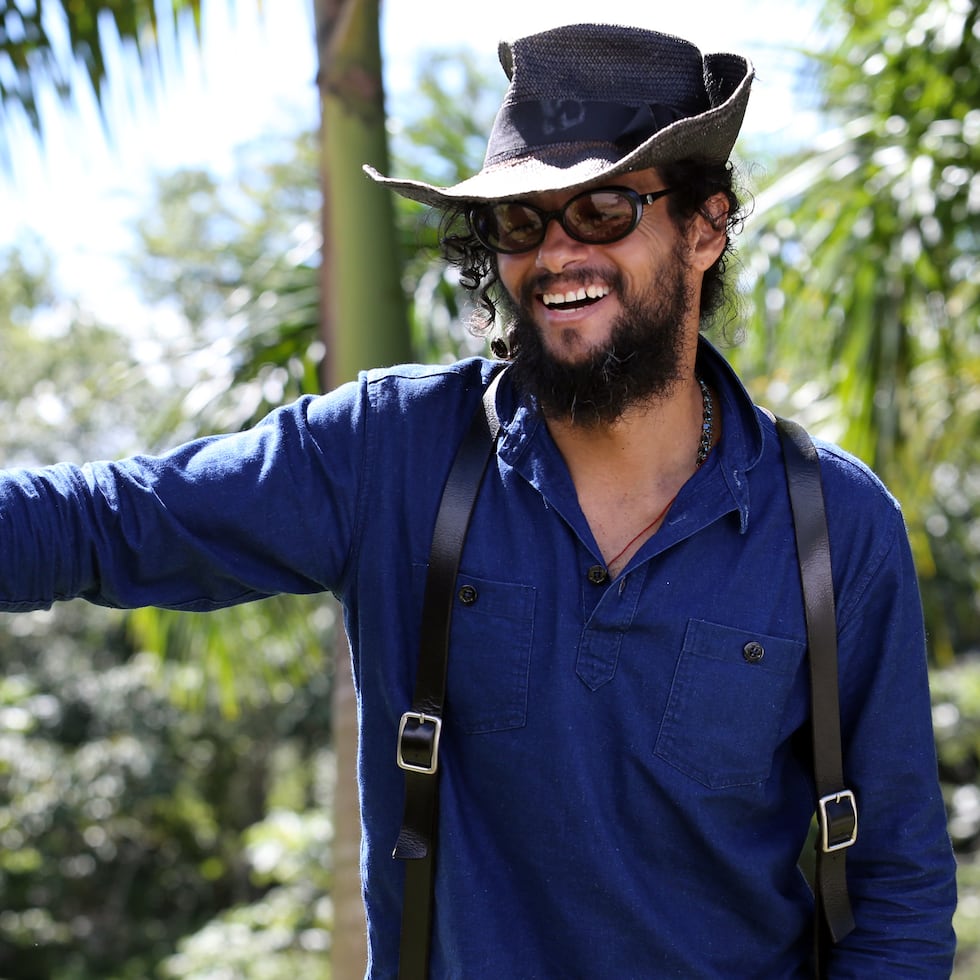 En su nuevo trabajo Draco Rosa combina música ambiental con cantos místicos y atmosféricos instrumentales que pulsan con energía positiva y proponen una visión esperanzadora de la condición humana.