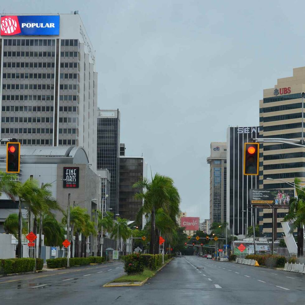 Vista de la zona bancaria en la Milla de Oro, en San Juan.