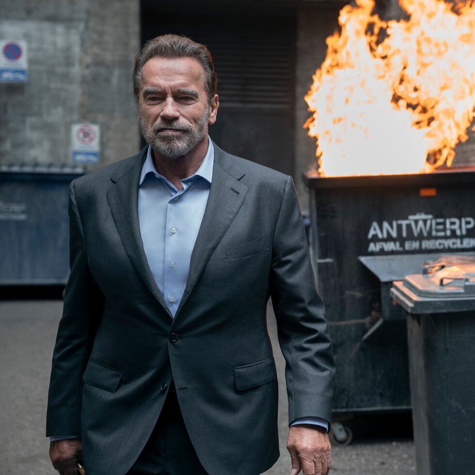 El actor Arnold Schwarzenegger protagoniza la serie de Netflix "Fubar", que estrena el 25 de mayo de 2023.