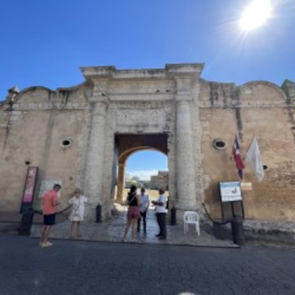 Fachada de la Fortaleza Ozama.