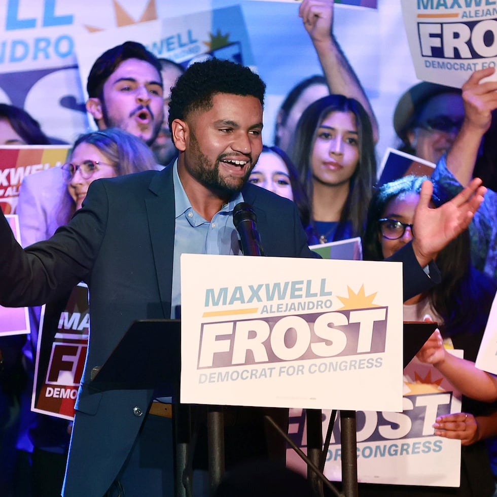 Frost ganó su escaño cómodamente, con un 20% de ventaja en la elección general, después de una primaria en la que se enfrentó a otros nueve aspirantes.