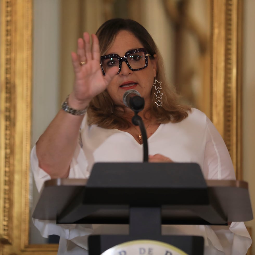 Melinda Romero durante un acto en La Fortaleza.