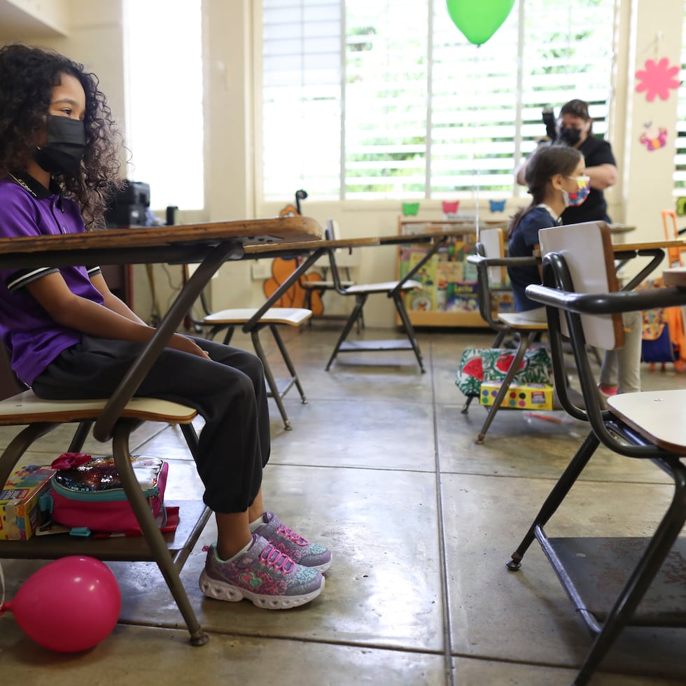 20210310, Cayey
La secretaria de Educacin, Elba Aponte visita la escuela montessori Eugenio Maria de Hostos en el reinicio de clases que se vio interrumpido por el de covid_19.  
(FOTO: VANESSA SERRA DIAZ
vanessa.serra@gfrmedia.com)

