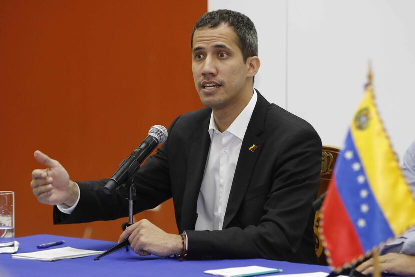 El líder de la oposición y autoproclamado presidente interino de Venezuela, Juán Guaidó, también llamó a organizarse para expresar el descontento con el Gobierno de Nicolás Maduro. (EFE/Wladimir Torres)