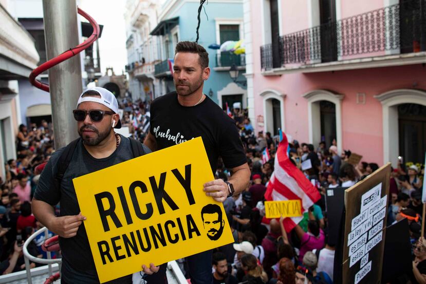 El Molusco y Jaime Mayol participaron de las manifestaciones en reclamo de la renuncia del gobernador.