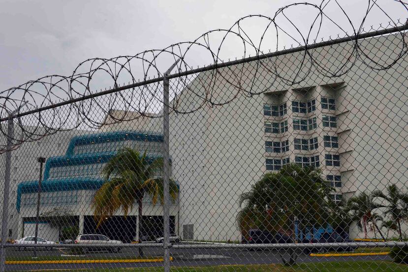 Dos presuntos depredadores sexuales fueron ingresados a la cárcel federal de Guaynabo. (GFR Media)