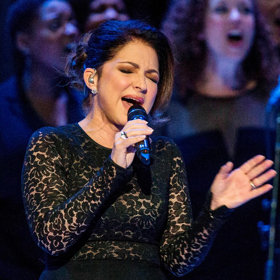 Gloria Estefan participó de los espectáculos navideños de Walt Disney World.