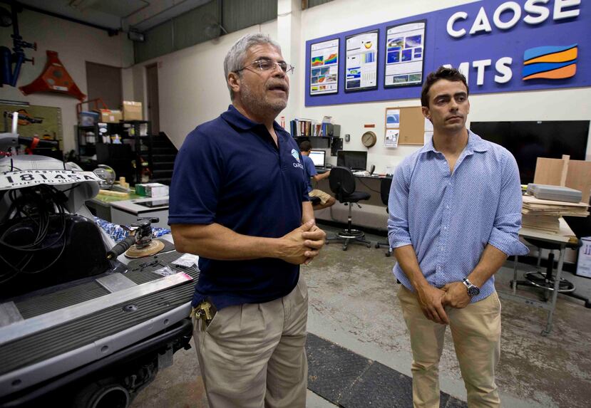 Julio Morell y Miguel Canals Silander, director ejecutivo y director técnico de CariCOOS, respectivamente, destacaron que la red del programa provee datos en tiempo real.