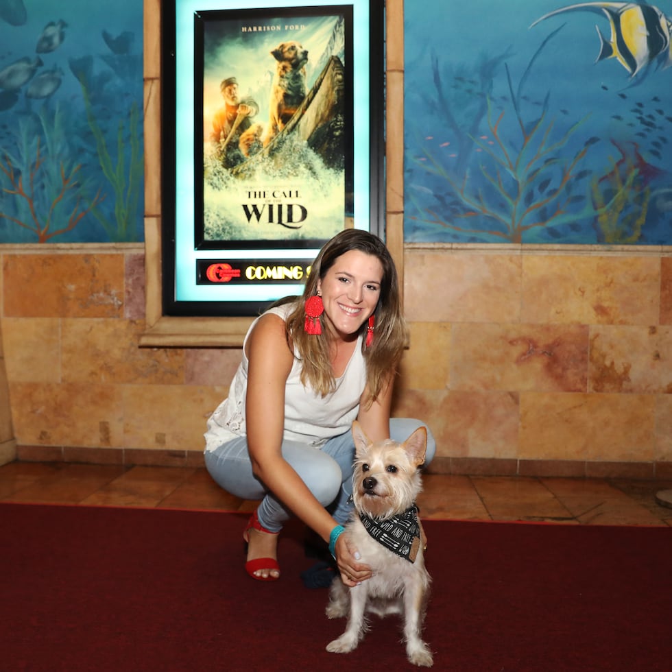 Junto con sus dueños, diversos perros de servicio desfilaron por la alfombra roja del estreno del filme The Call of the Wild. (Suministrada)
