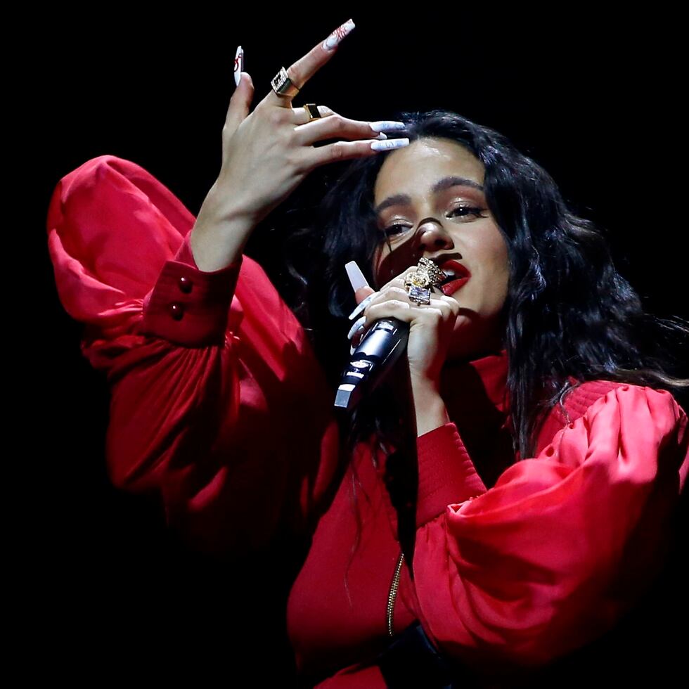 La cantante Rosalía durante un concierto. EFE/Quique García/Archivo
