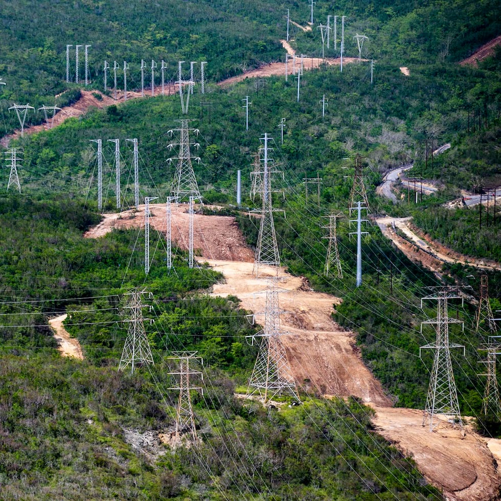 A LUMA, le tomó 12 días restablecer el servicio al 90% de sus abonados tras el paso del huracán Fiona, que derribó postes, averió líneas de transmisión y distribución, inundó subestaciones y dañó transformadores y aisladores.