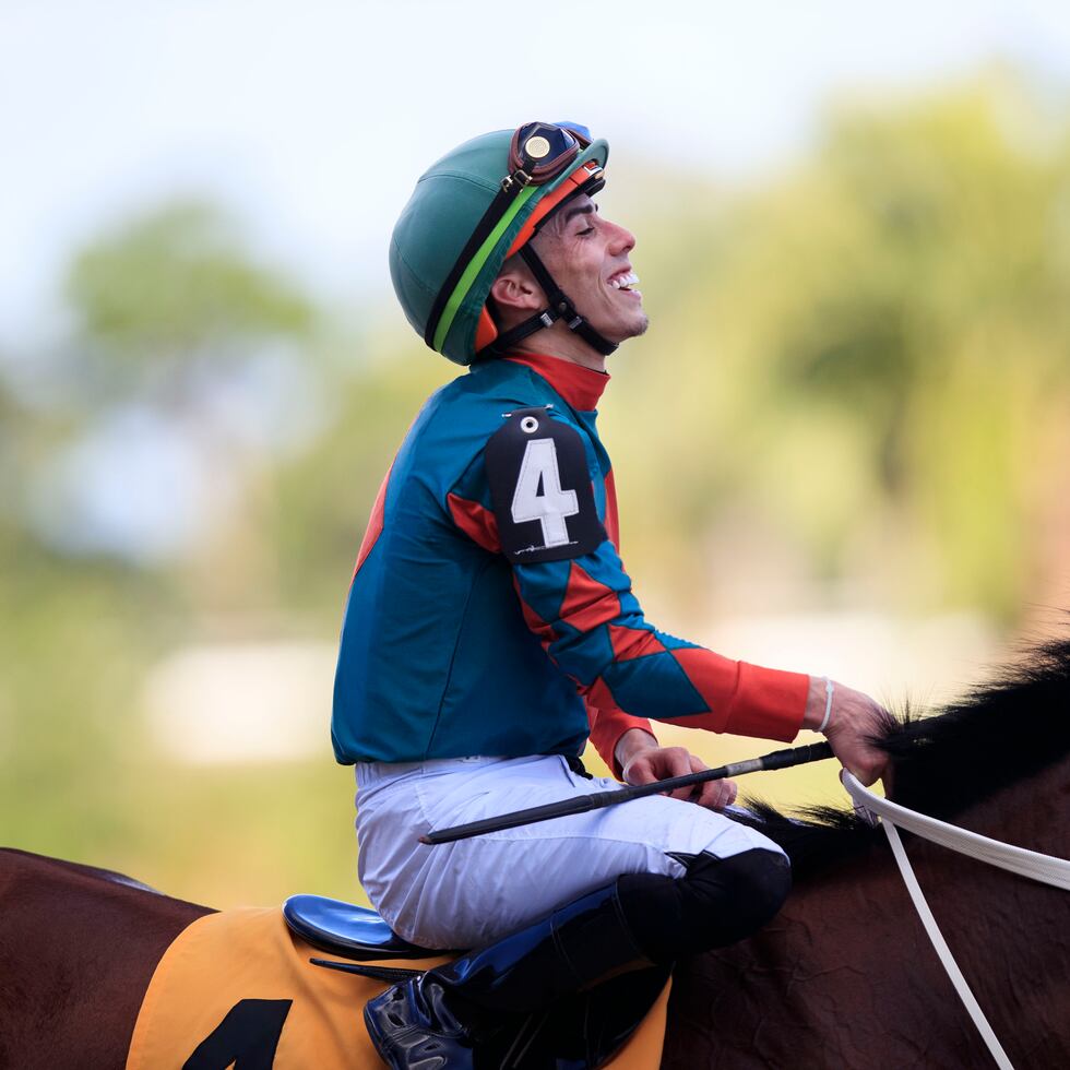 Irad Ortiz, hijo, estuvo activo en la Serie Hípica del Caribe este fin de semana en Camarero.