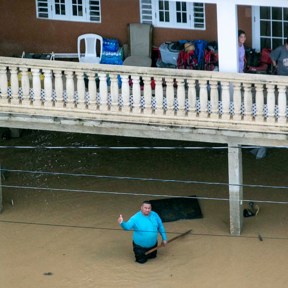 Sept 19 de 2022 -Cobertura especial Huracán Fiona causa estragos tras su paso por la isla.
El paso del Huracán Fiona por Puerto Rico.

En la foto sobrevolamos algunas areas de la isla para constatar daños.

En la foto Inundaciones en Toa Baja barrio Toaville

Foto por Dennis M. Rivera