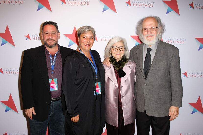 El director Raúl Marchand Sánchez, la productora Frances Lausell, Blanca Era y Jacobo Morales, durante el estreno del filme en el Puerto Rican Heritage Film Festival en Nueva York. (Suministrada)