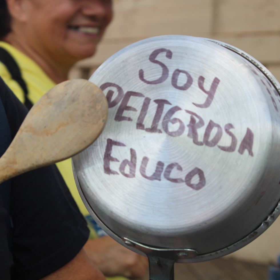 Manifestación de maestros en contra del Plan de Ajuste, el 15 de marzo de 2022.