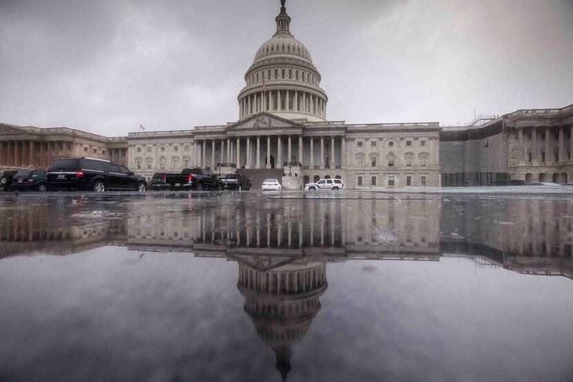 A principios de mes, el Congreso había asignado $15,250 millones para atender los daños dejados por los huracanes Harvey e Irma. (Archivo / AP)