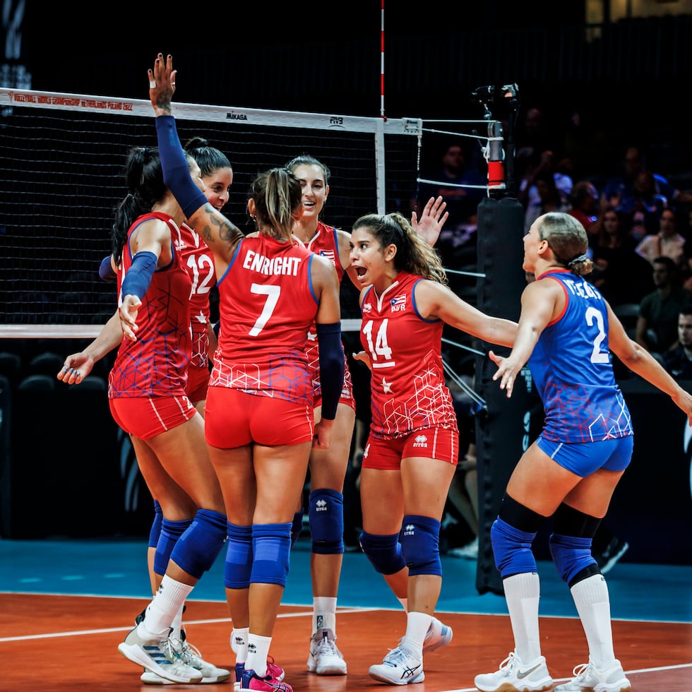 Las jugadoras de Puerto Rico celebran un punto durante su partido ante Bélgica en el Campeonato Mundial 2022 que se disputa en Holanda.