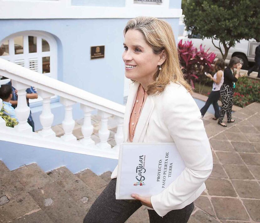 La alcaldesa de San Juan, Carmen Yulín Cruz, durante una visita que realizó a La Fortaleza. (GFR Media)