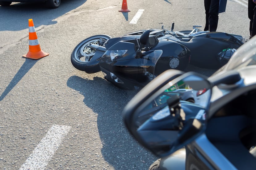 Imagen de archivo de un accidente de tránsito con motora.