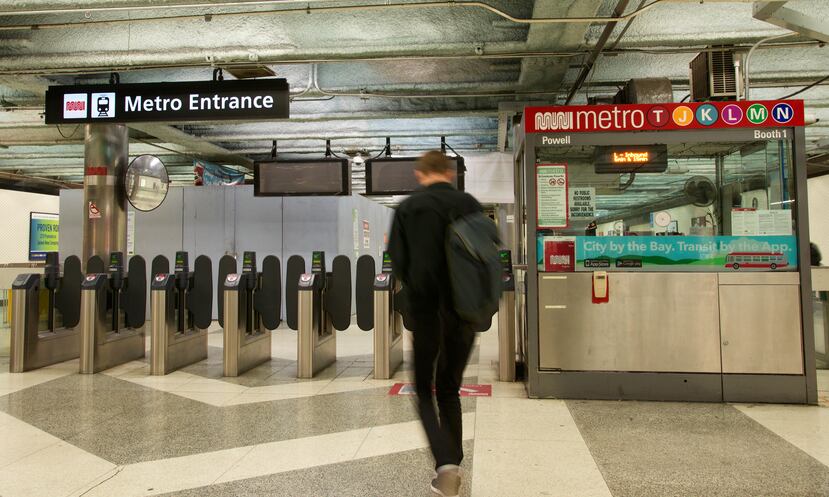 Entrada a una estación del metro de San Francisco.