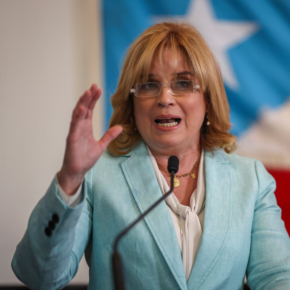 Carmen Yulín Cruz durante al momento de anunciar su desafiliación del PPD.