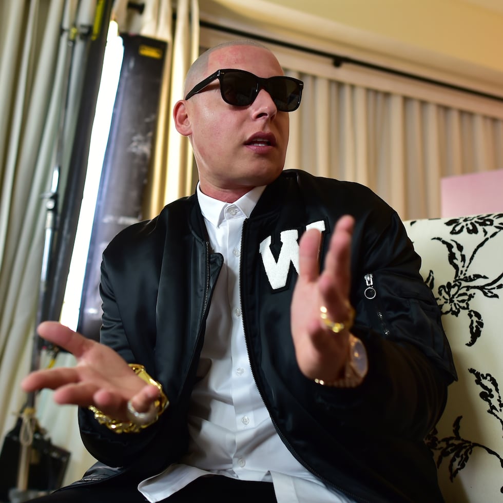 20161027 SAN JUAN  PUERTO RICO. ENTREVISTA AL CANTANTE COSCULLUELA QUE PRESENTA SU NUEVA PRODUCCION DISCOGRAFICA MANICOMIO
LUIS.ALCALADELOLMO@GFRMEDIA.COM