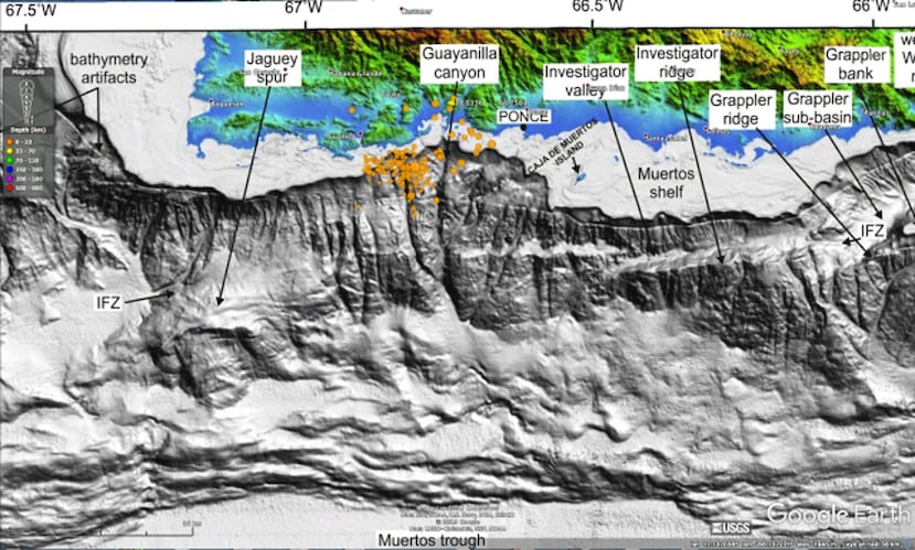 Este mapa muestra el relieve al sur de Puerto Rico (Granja Bruña et al., 2015). Los epicentros de los temblores recientes están presentados en anaranjado. (Suministrada)