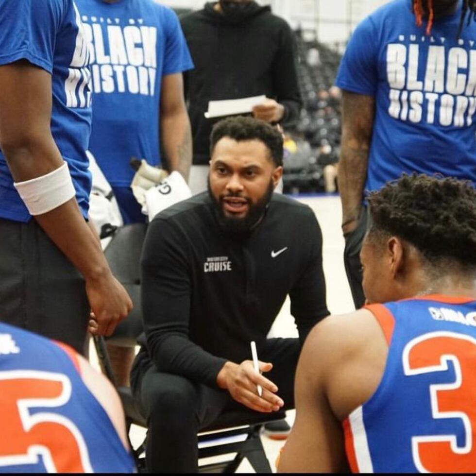 Xavier Silas, aquí en un partido de la G-League, había sido anunciado como el próximo dirigente de Guaynabo el pasado mes de octubre, e incluso estuvo dirigiendo las prácticas de los Mets hasta hace poco.