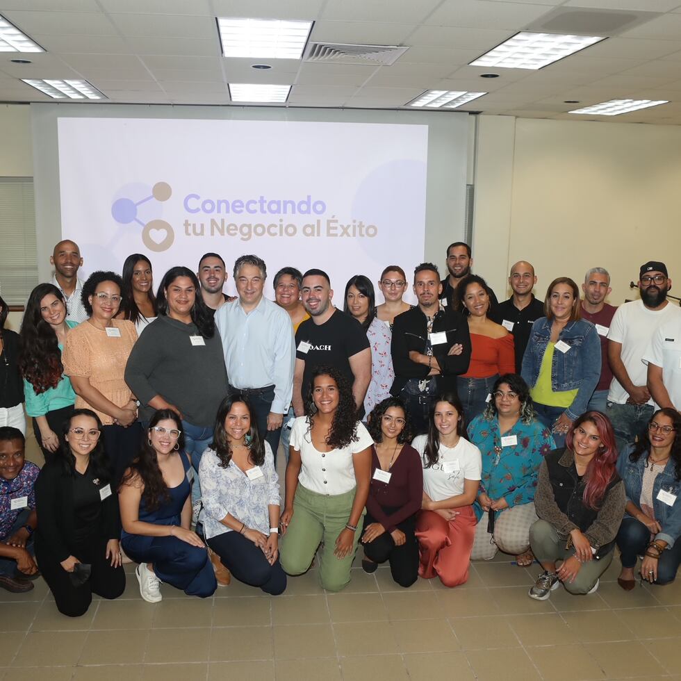 Los talleres presenciales del programa de Guayacán y Liberty Foundation comenzaron con negocios emergentes que operan en 41 municipios.