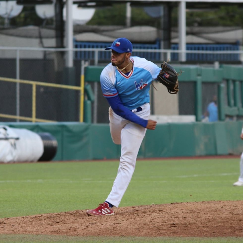 Ricardo Vélez, quien lanzó con RA12 en la pasada campaña invernal, pertenece a la organización de los Twins de Minnesota.