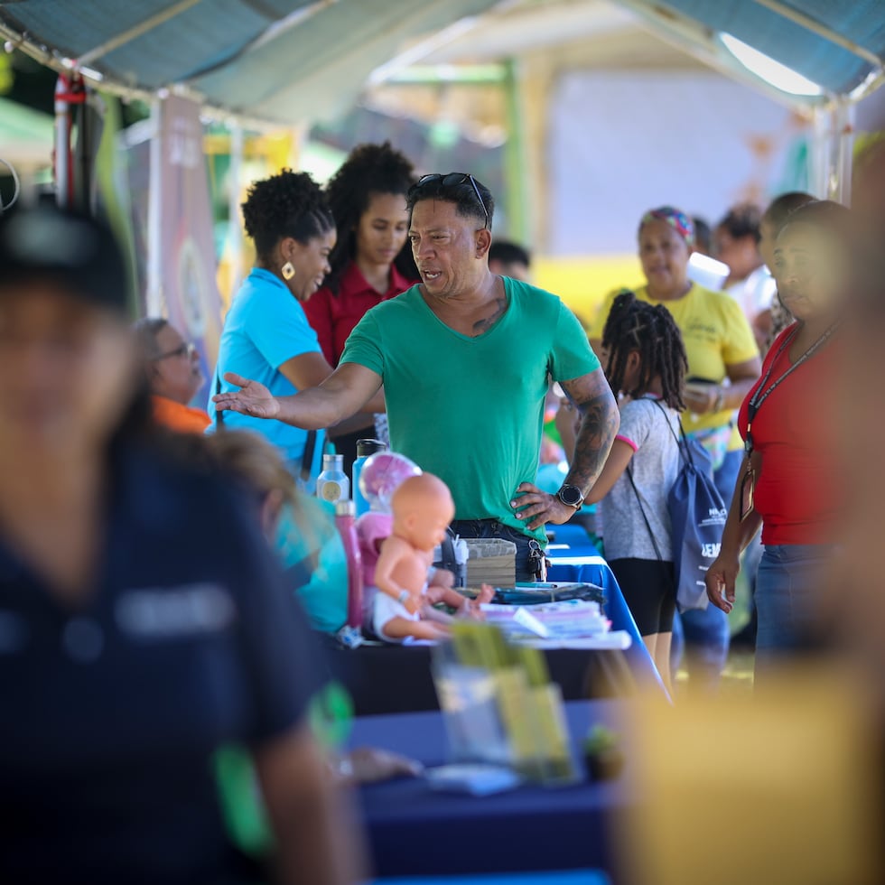 El municipio organizó una actividad de orientación con presencia de cerca de una veintena de agencias del gobierno estatal, federal y entidades comunitarias.