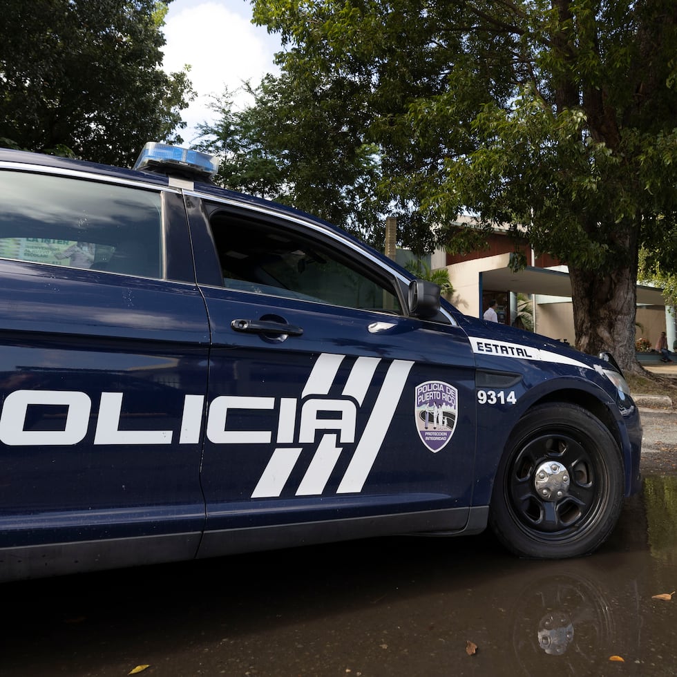 La Policía colaboró con el desalojo preventivo de dos planteles escolares en Carolina.
