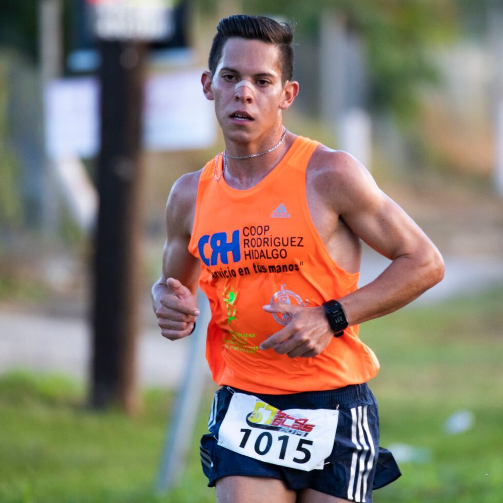 Christian Colón cronometró 2:19.49.