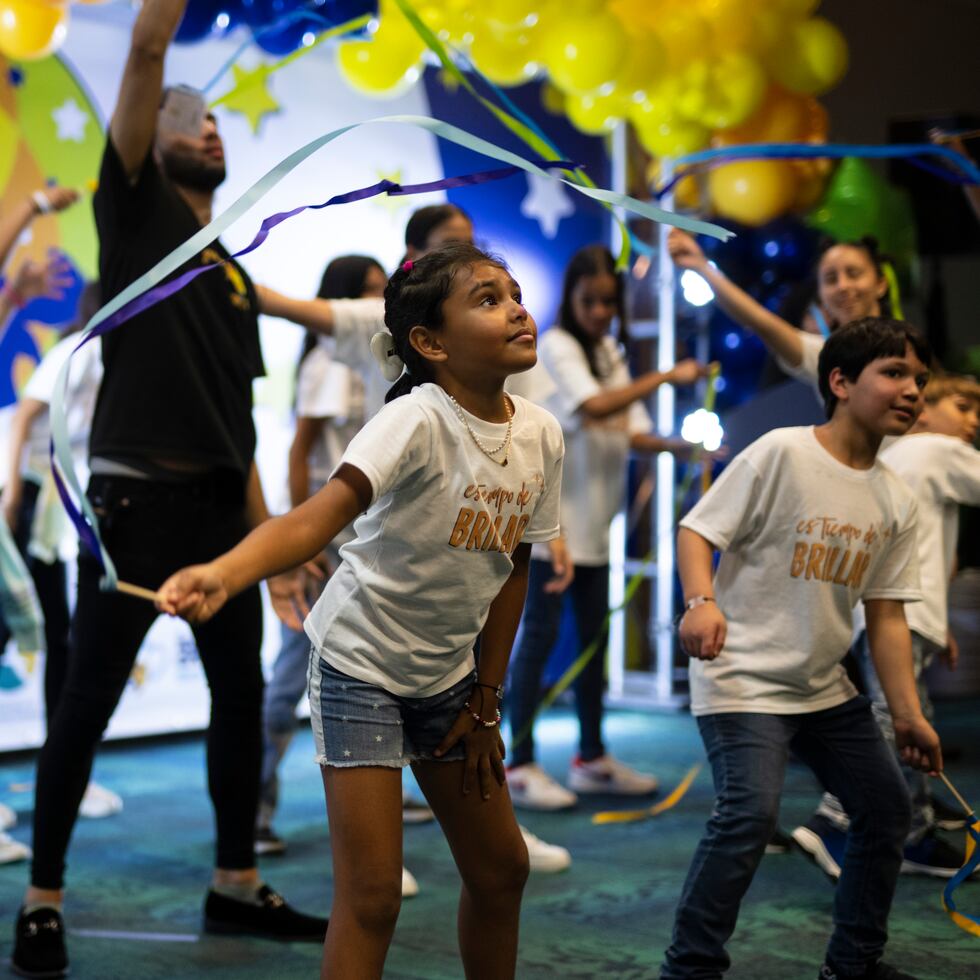 Durante el congreso “Descubre la estrella que hay en mí”, los menores compartieron con futuras familias adoptivas, además de crear pinturas, piezas en arcilla y tomar talleres.