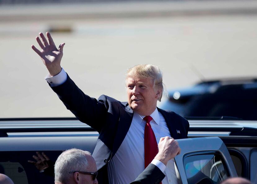 En su discurso de lanzamiento de campaña Trump llamó "narcotraficantes, criminales y violadores" a los inmigrantes mexicanos. (AP / John Bazemore)