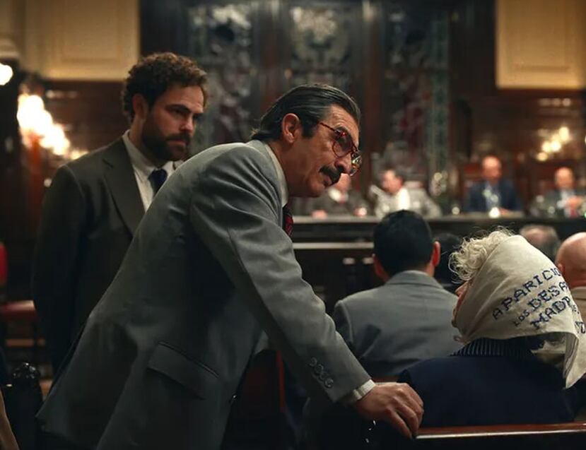 La película "Argentina, 1985" está protagonizada por Ricardo Daría, en el centro, y Peter Lanzani, a la izquierda.