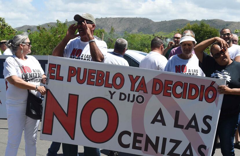 Los vecinos del vertedero de Peñuelas llevan una lucha en contra del depósito de las cenizas producidas por Applied Energy Systems (AES) en el vertedero de ese pueblo. (Archivo / GFR Media)