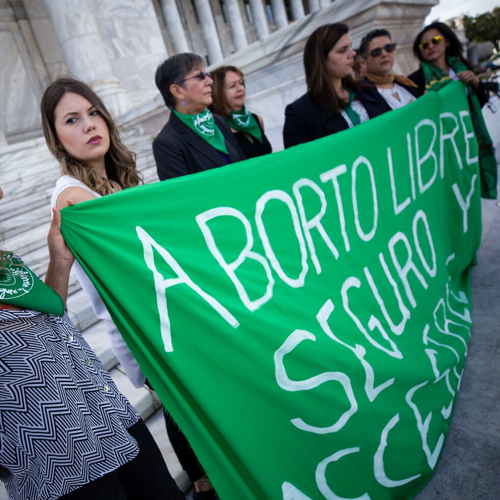 Desde hace varios años, integrantes de la Mesa de Trabajo sobre el Aborto han denunciado los intentos legislativos de limitar la terminación del embarazo en Puerto Rico.
