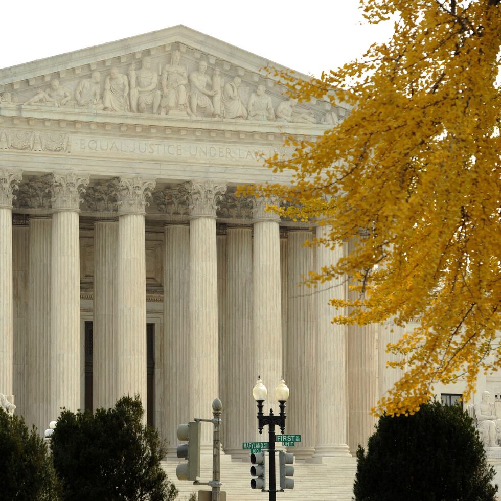 Vista exterior del Tribunal Supremo en Washington DC, Estados Unidos, imagen de archivo. EFE/MICHAEL REYNOLDS
