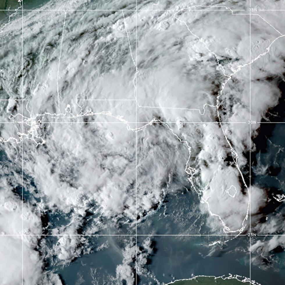 En el último mes y medio partieron de África varias tormentas con el potencial de convertirse en huracanes “y se toparon con mucho aire seco varado en el Atlántico”, expresó la experta de la Universidad de Albany Kristen Corbosiero. “El aire seco es el principal factor que ha frenado las tormentas”, añadió.