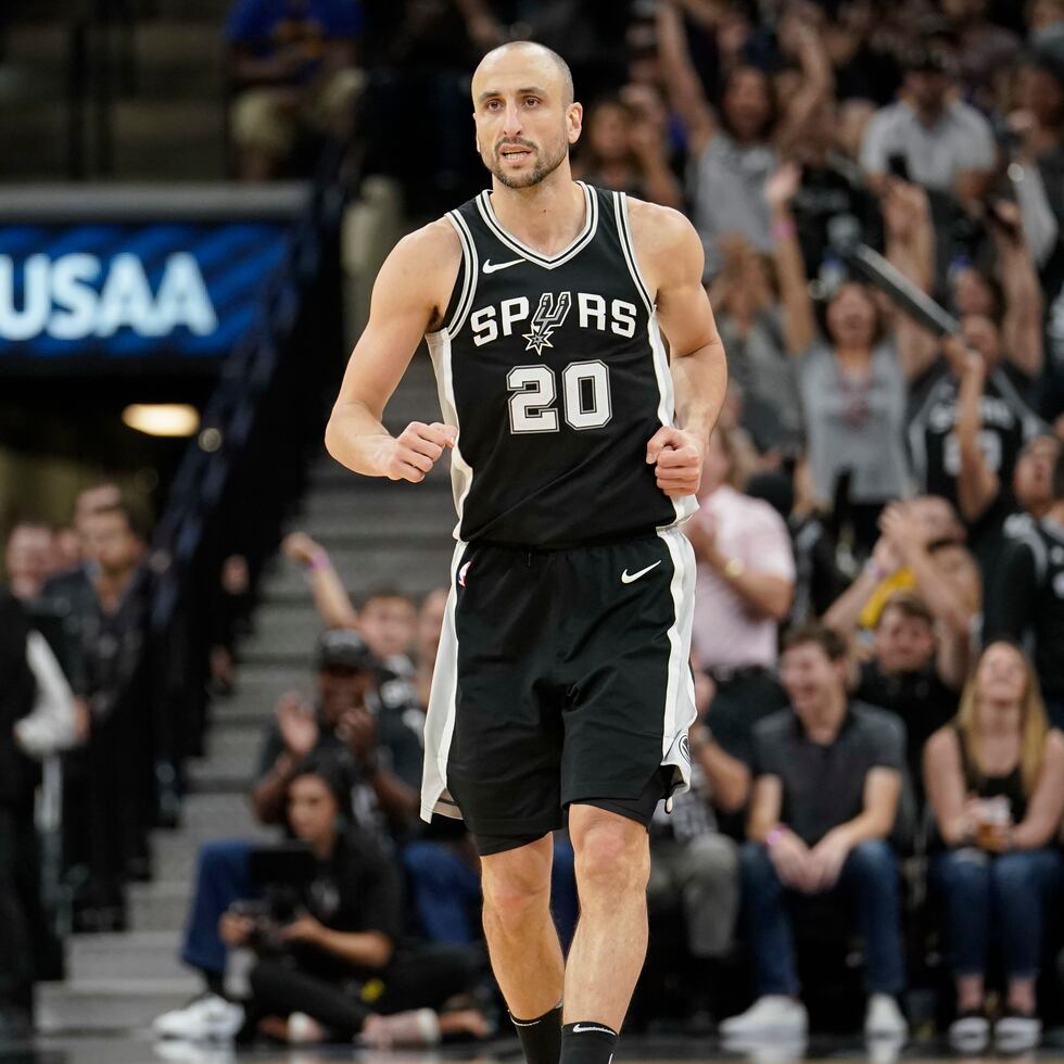 Manu Ginóbili jugó toda su carrera en la NBA con los Spurs de San Antonio.