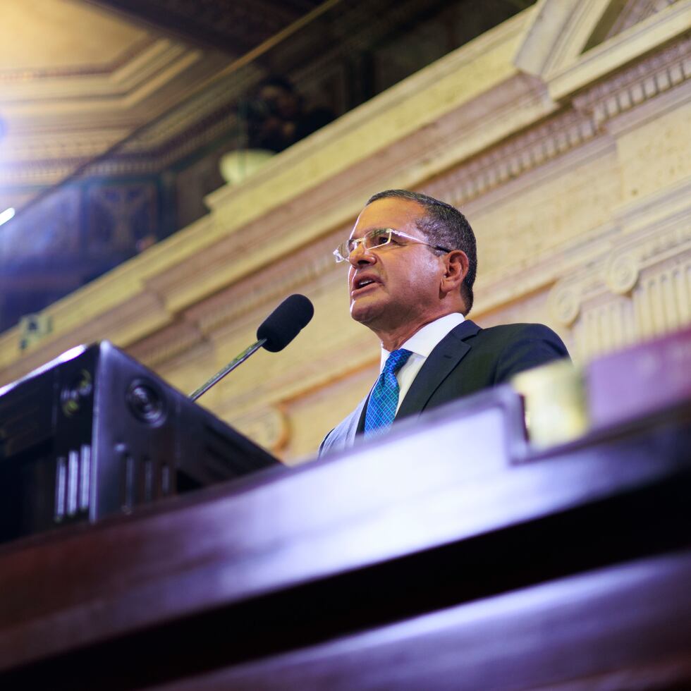 El gobernador Pedro Pierluisi durante su alocución de más de una hora ante los miembros de la Asamblea Legislativa.