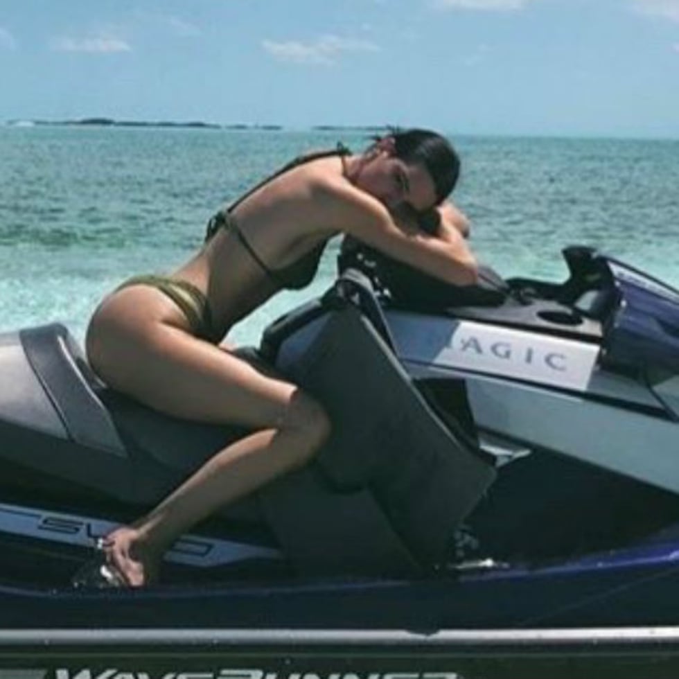 Kendall Jenner es una de las celebridades que más muestra la pose del "womanspreading". (Foto: Captura de Instagram)