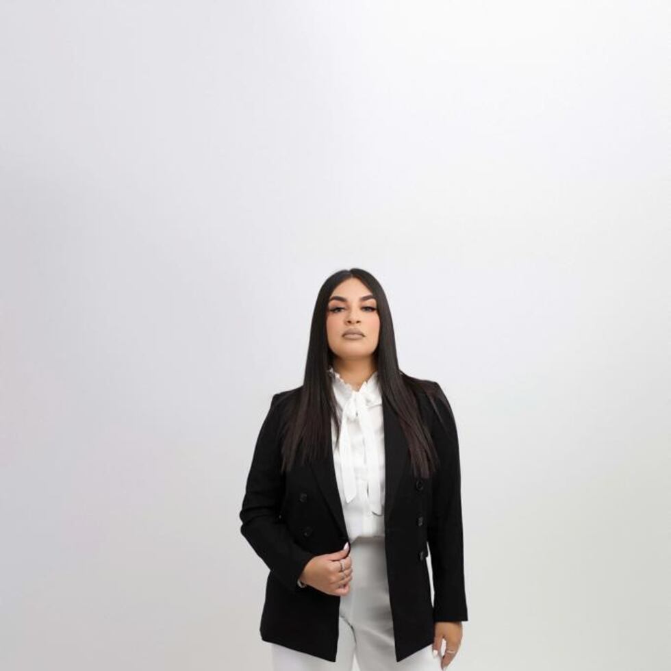 Indira Lainey Rodríguez Parrilla, la emprendedora y líder de la empresa Transporte Papo Alvy.