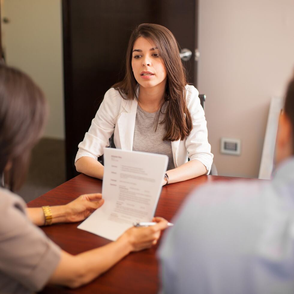 Históricamente ha sido la mujer la que ha recibido una paga más baja por el mismo trabajo en comparación con el hombre, razón que dio paso a la legislación sobre igualdad salarial. (Archivo/ Shutterstock)