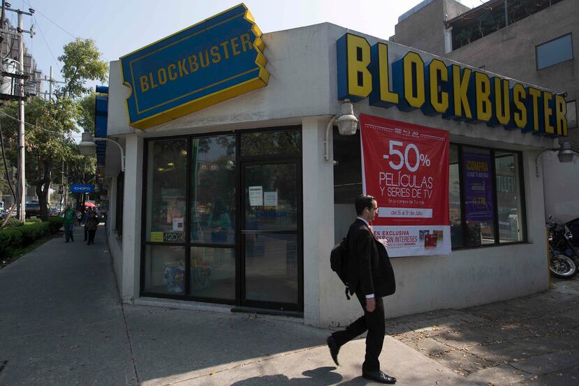 Blockbuster, Woolworth y Sears –que perecieron o apenas sobreviven en los Estados Unidos- tienen nueva vida gracias a multimillonarios mexicanos y otros inversores que ven más allá de la decadencia y apuestan a obtener ganancias. (Archivo)