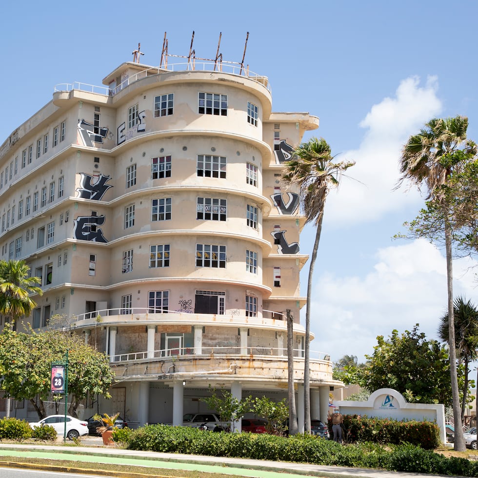 El hotel Normandie fue adquirido en 2022 por la corporación The Normandie OZ LLC.